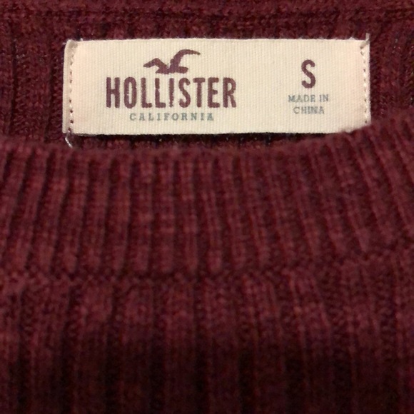 Sweet little cropped sweater from Hollister Co.! - Picture 4 of 5